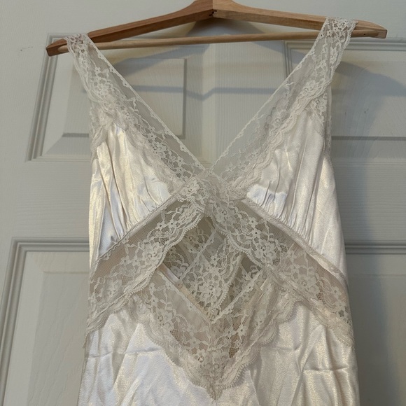 Rumored Crossroads Maxi Dress - Picture 3 of 6